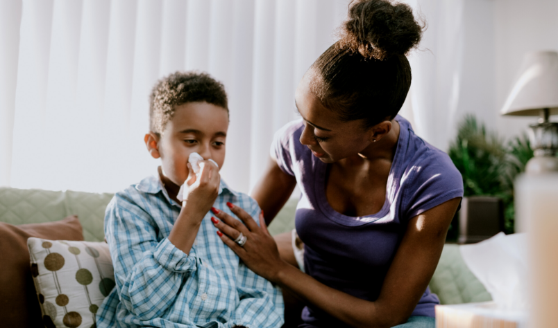 traitement des rhumes avec maux de tête et fièvre chez l'enfant
